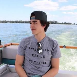 Meet your Posher, Martin